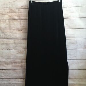 VINTAGE PERSONAL MAXI‎ SKIRT IN BLACK VELVET